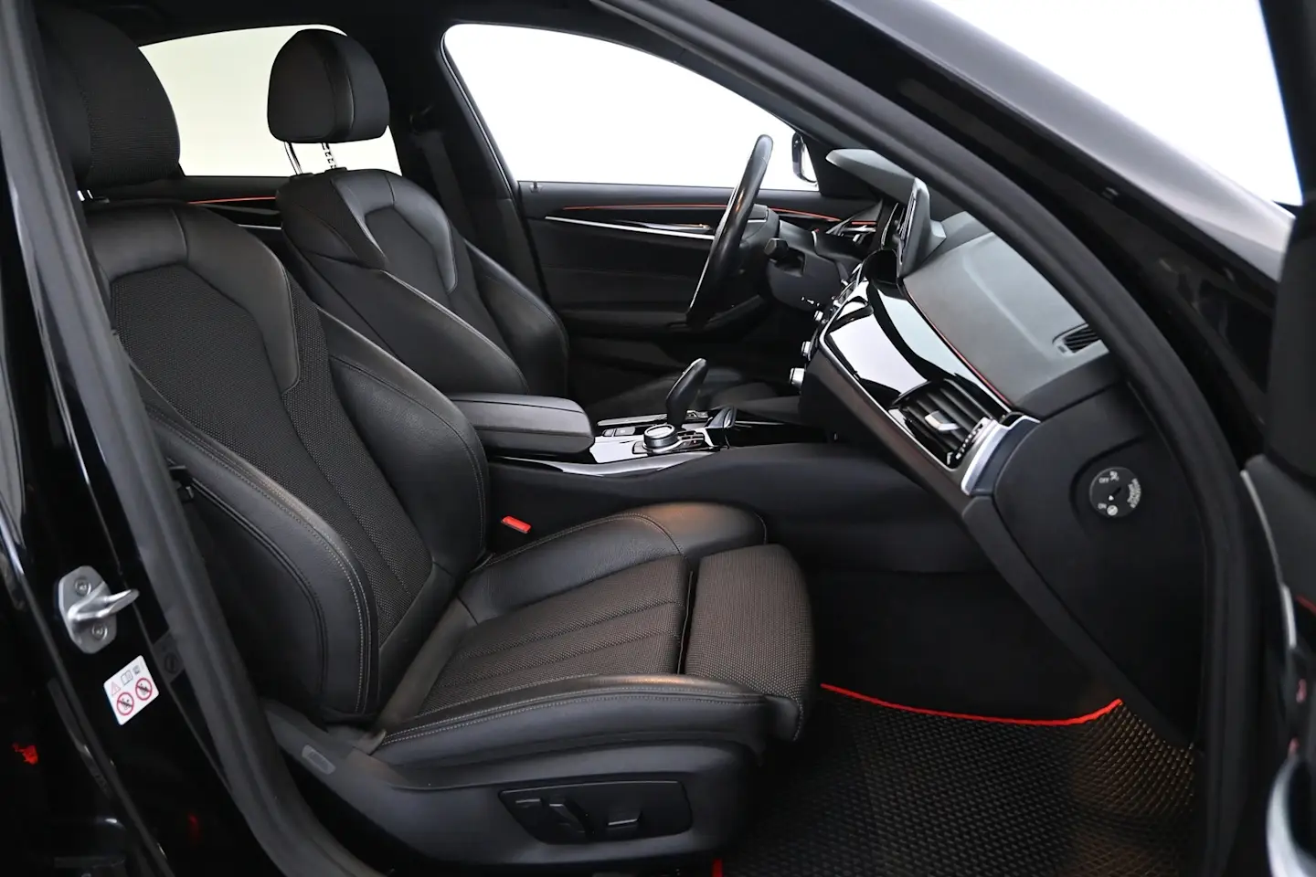 Car Image - 2H8vIxdMNtREDh2Bc7B8Js
