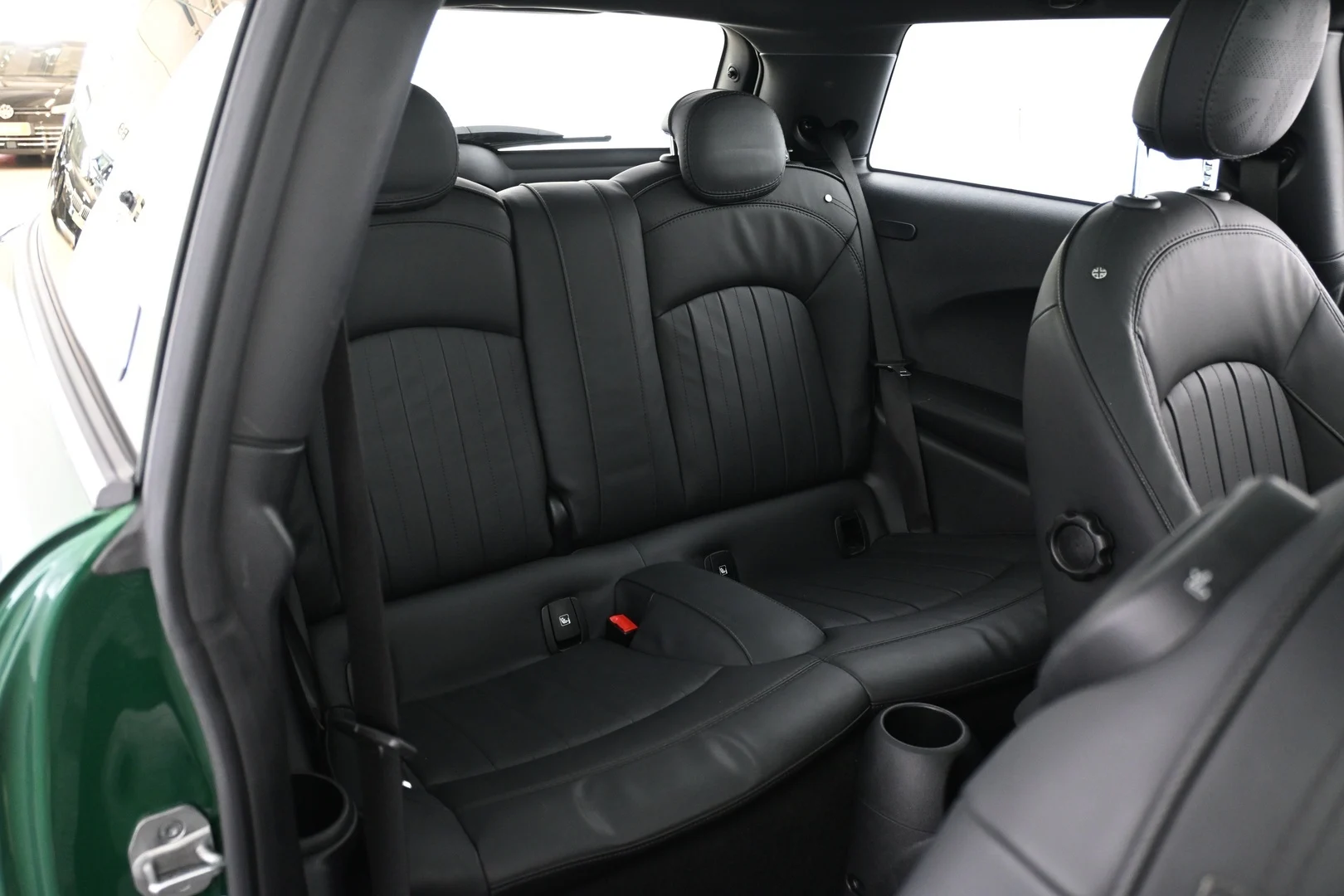 Car Image - 3yTUkap5ZTZK8DpZURYD8L
