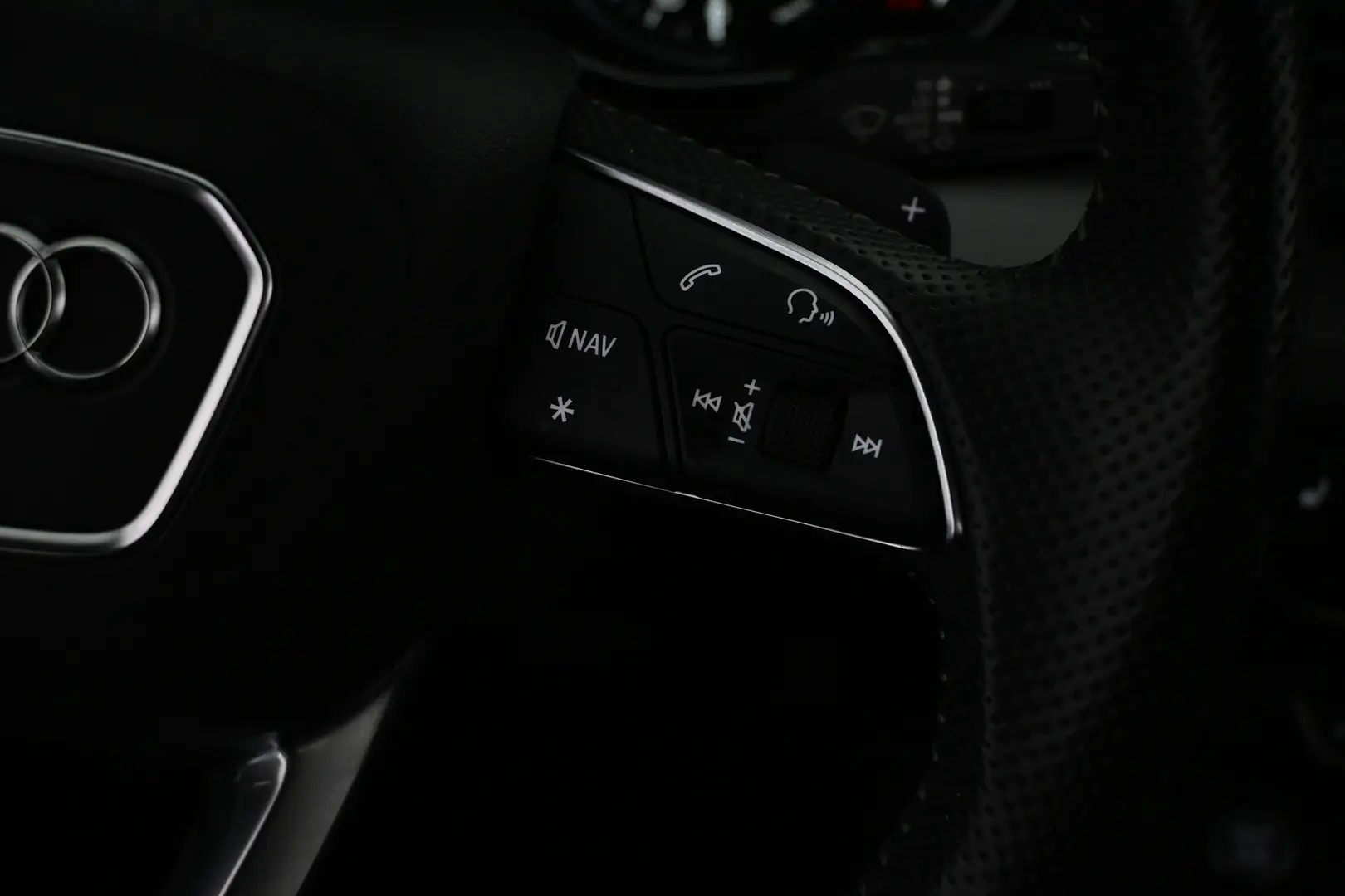 Car Image - 3uQYyoqqhH3JWsFuqzKwpn