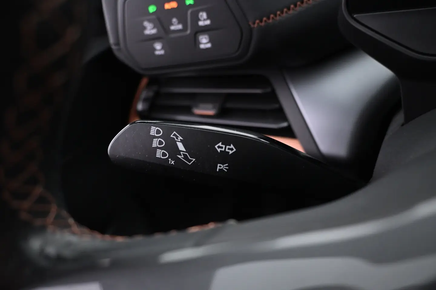 Car Image - BtLnPA5sLE9b178SY2Oxa
