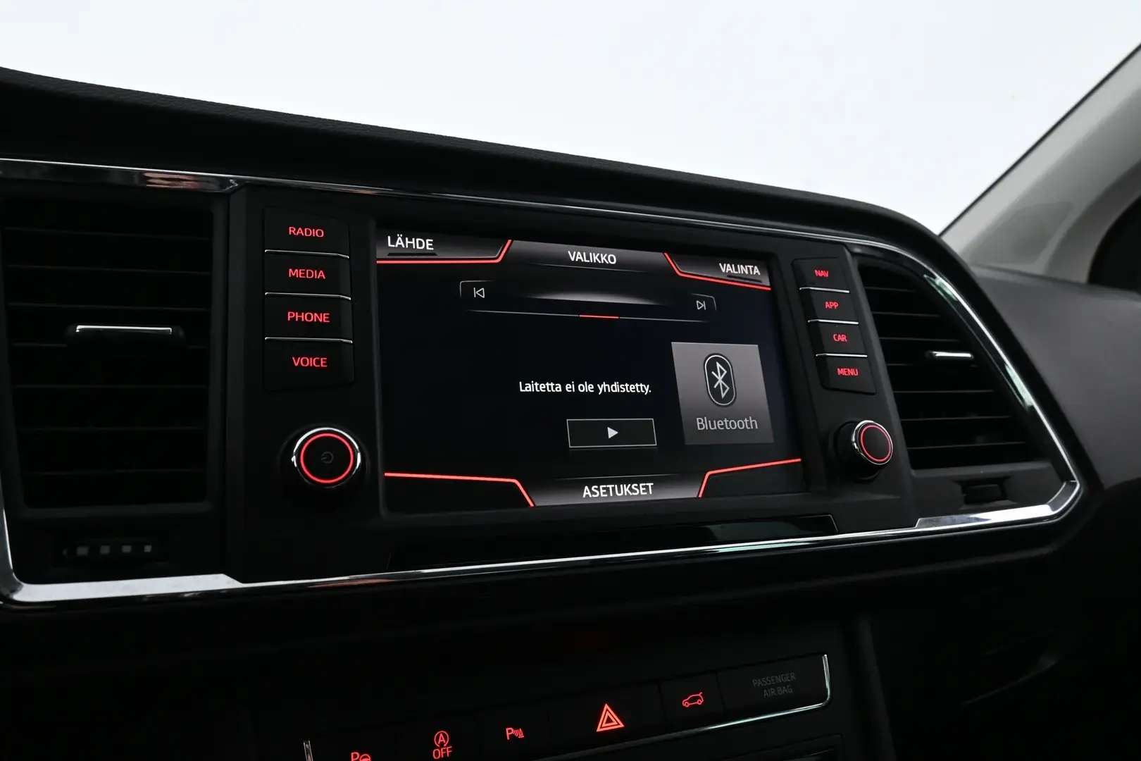 Car Image - 39ngd8bsj3lVx5vwpIq6Gv
