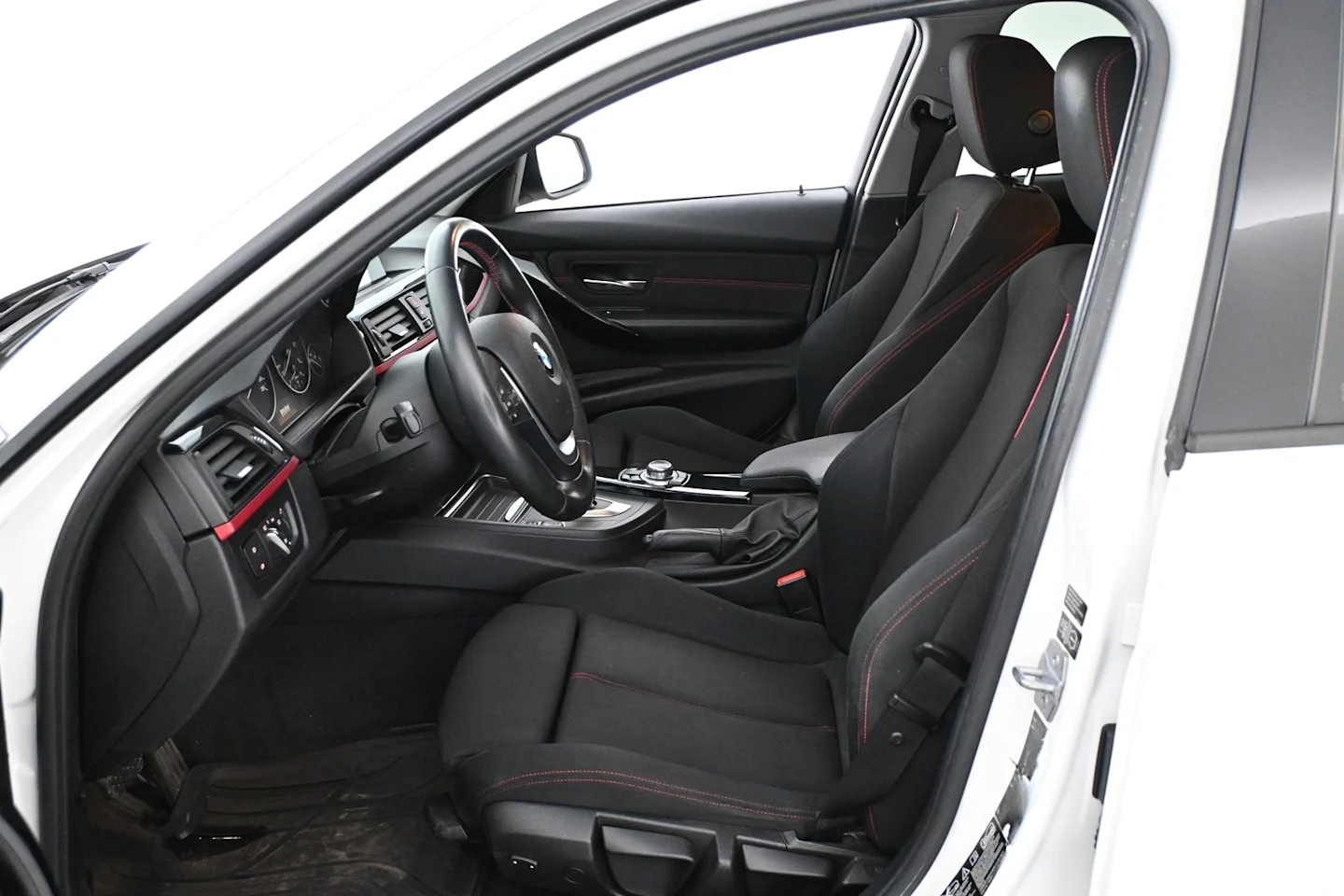 Car Image - 241RnhQ6YRAAeycYUYwqzj