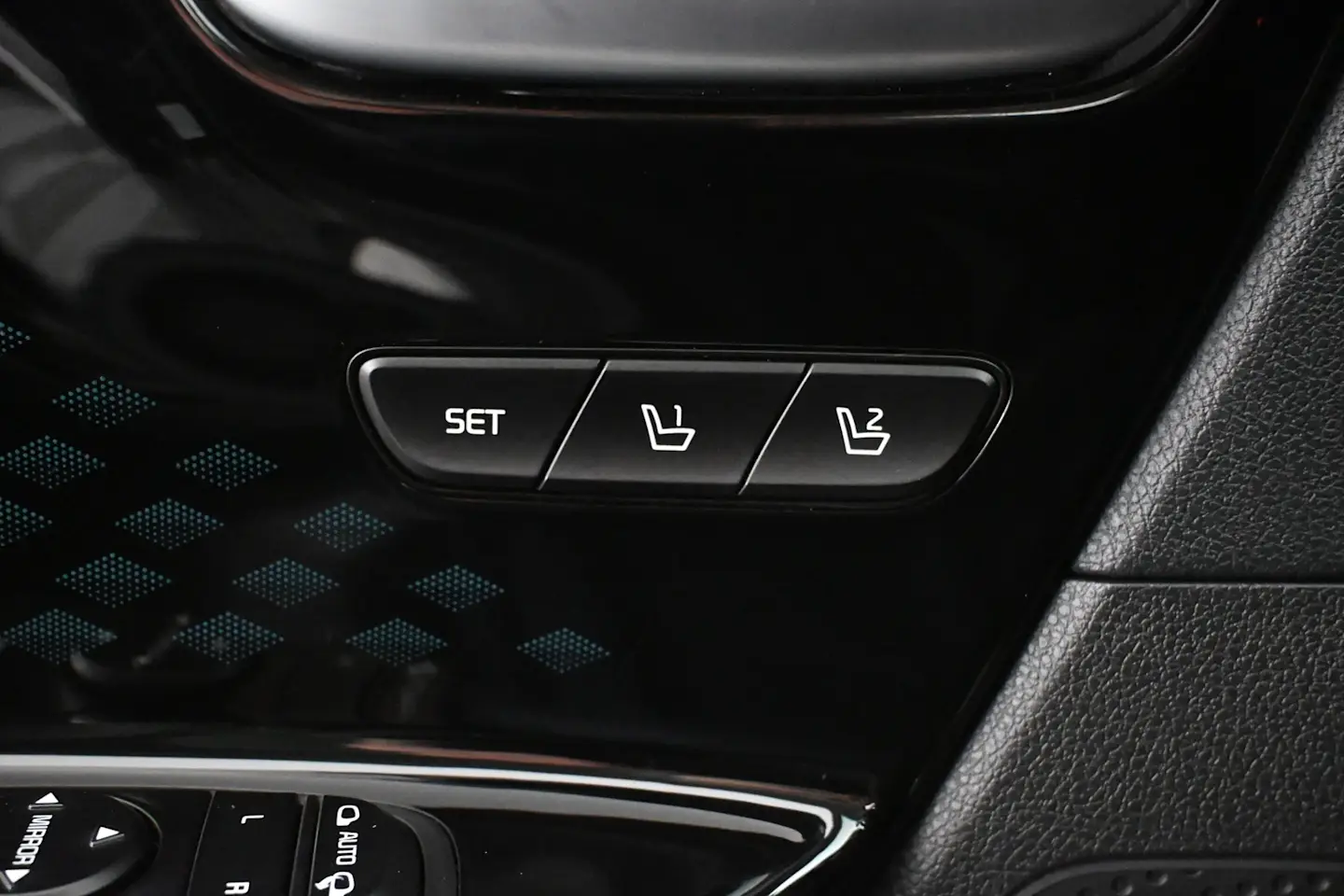 Car Image - 6Sdzwc1codPfPNFf1qLIiw