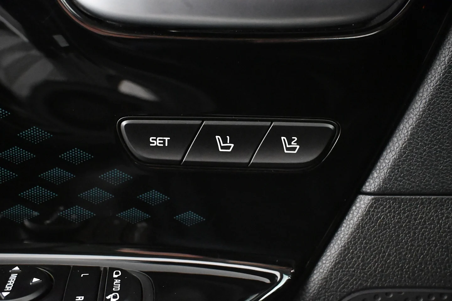 Car Image - 6Sdzwc1codPfPNFf1qLIiw
