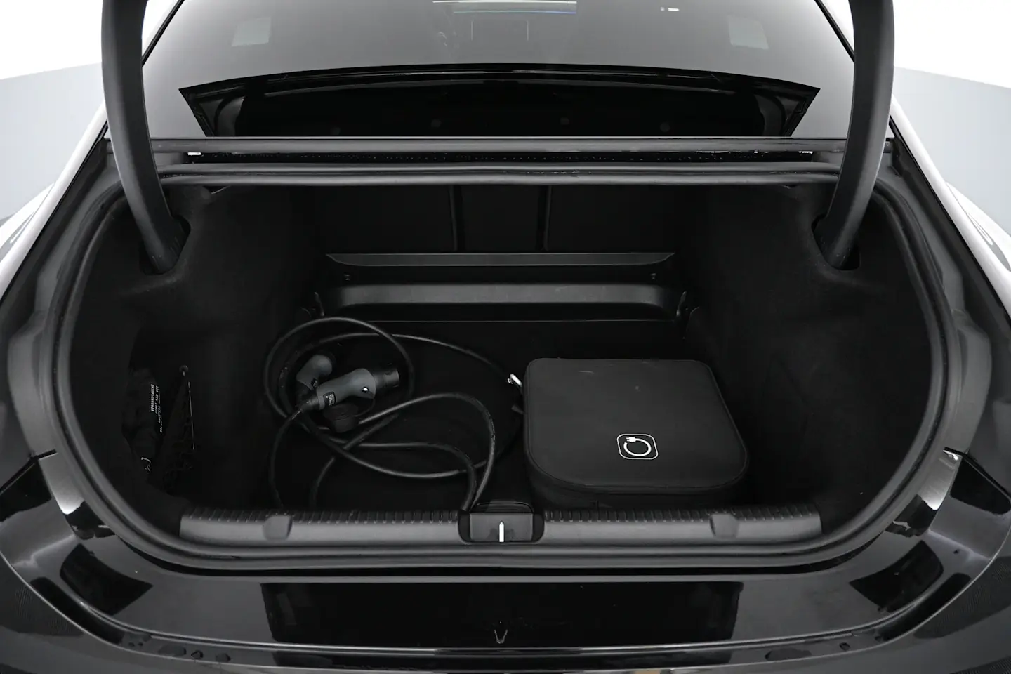Car Image - YZsvKmSX3B2CfZTeS5uFX
