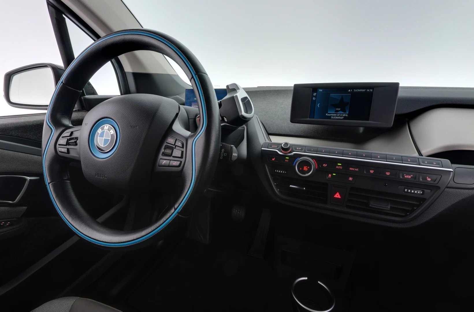 Car Image - 5L3v7BHfTmtuP4HUtwt2Pk