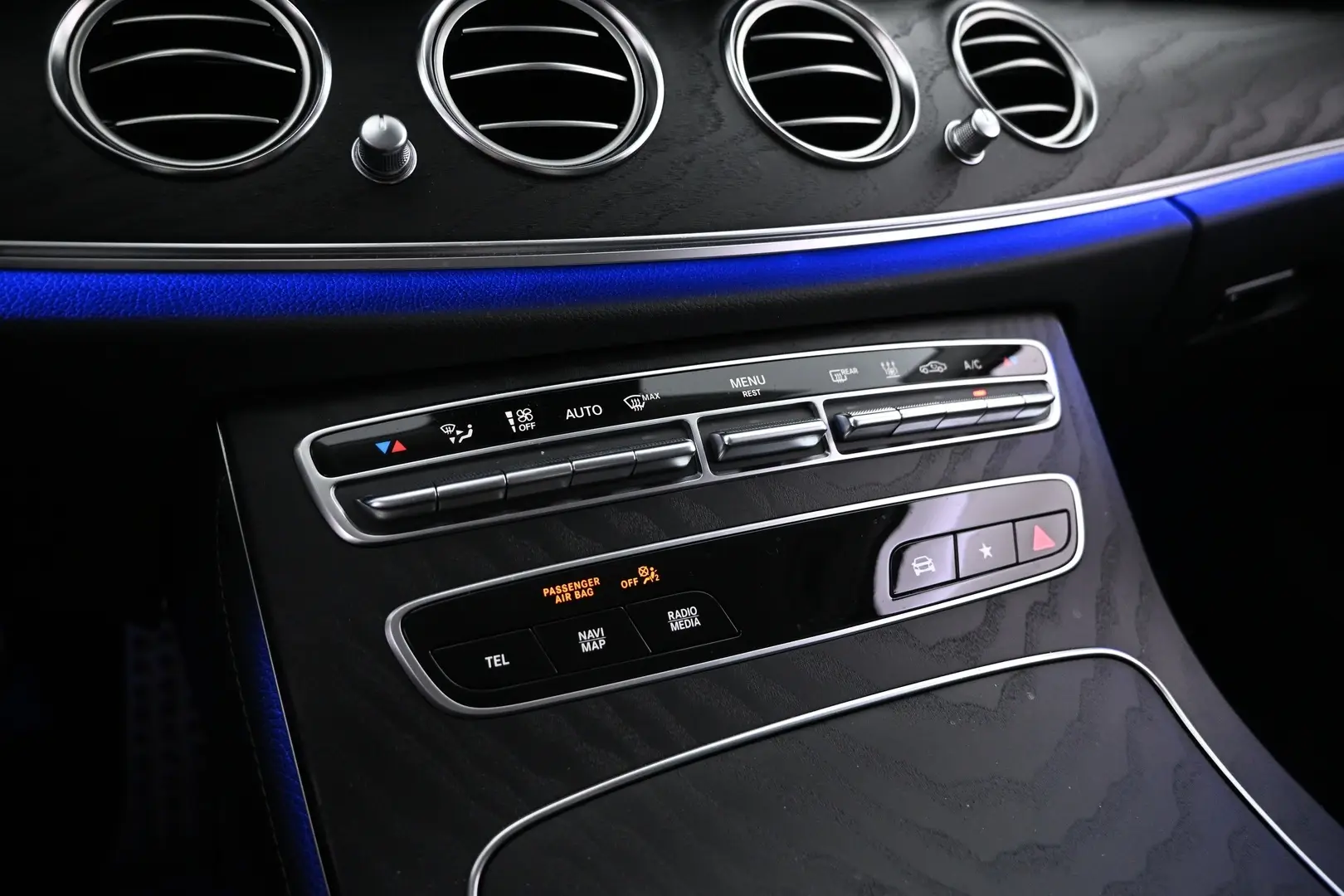 Car Image - 2CqXv6MEag7Aj2L95We0Ph