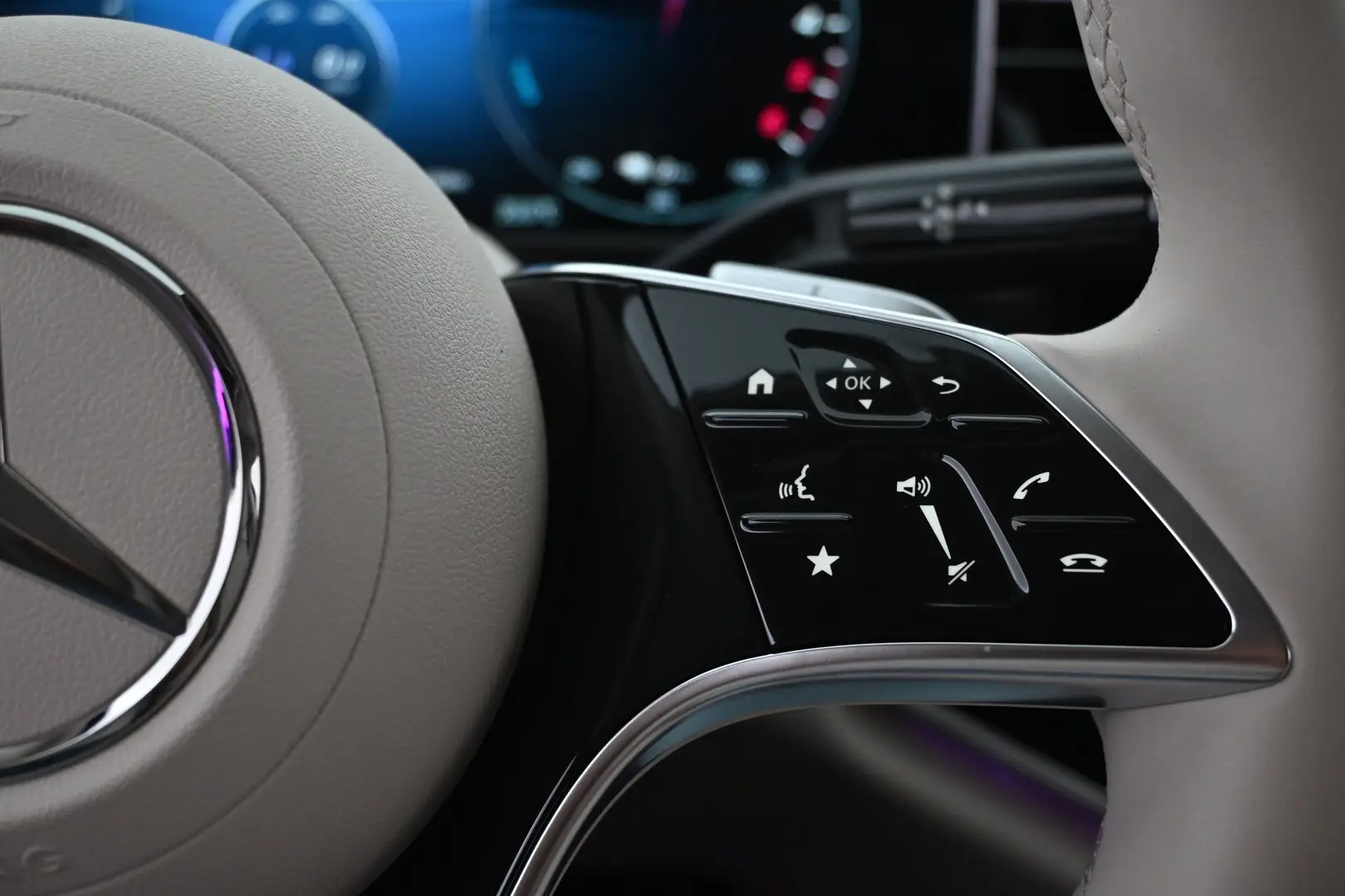 Car Image - 7y9ZBOn2hnTsZyyHRLYw9h