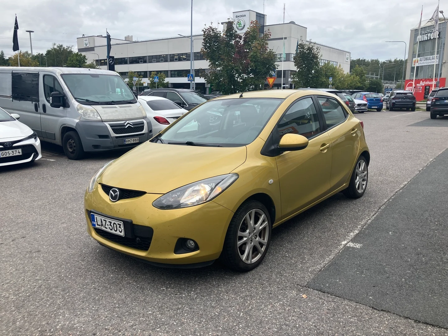 Car Image - 2OOHQ533hjPdUsdKVRDtwT