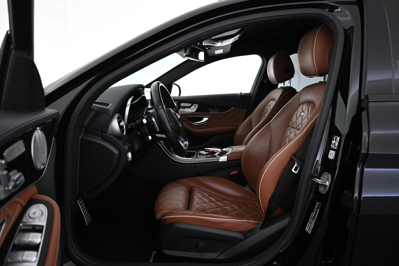 Car Image - 5Eg3bkpwyRfyPZZDrzSPdJ