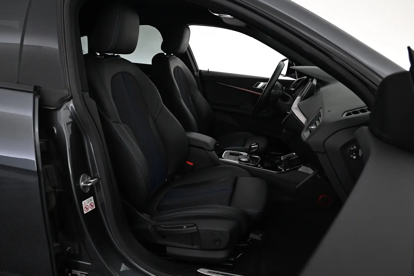 Car Image - 3cjM8sbgLXlZoz8ihgNAju
