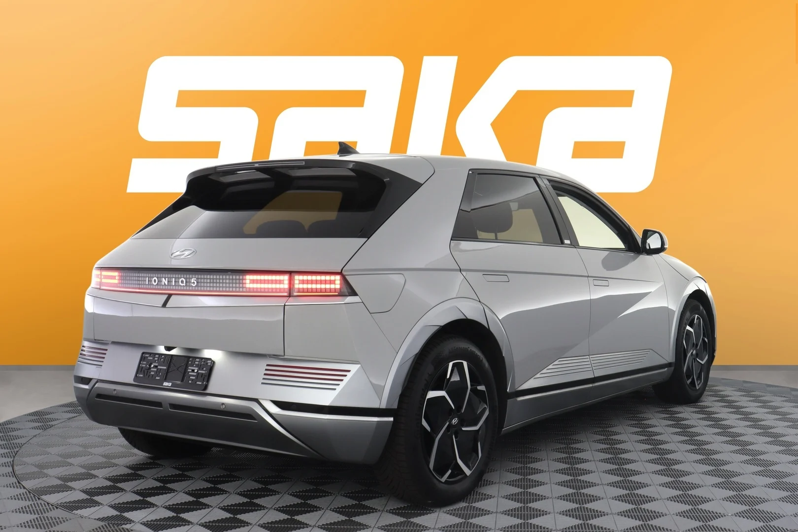 Car Image - 46WFzdV1o6Kfnsq7jgHC8E