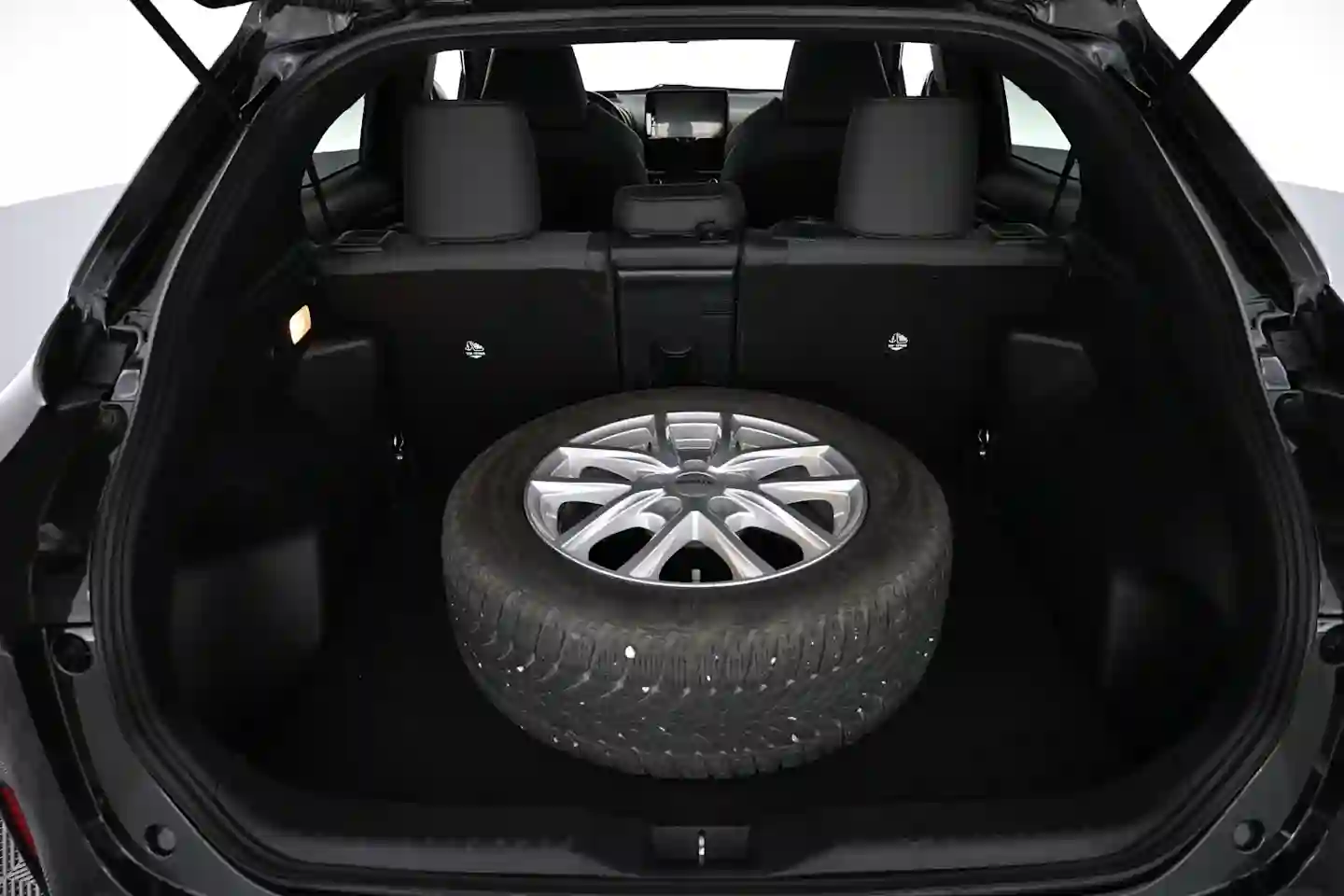 Car Image - 14DBduBVlzPTYMZouDvpUn