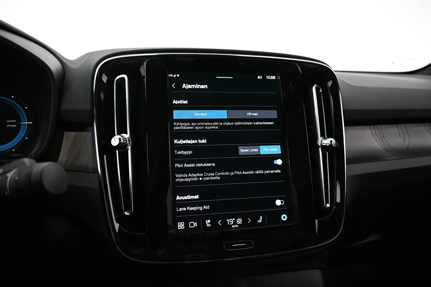 Car Image - 6UKbuzITK4E8LCB9dkqlAw