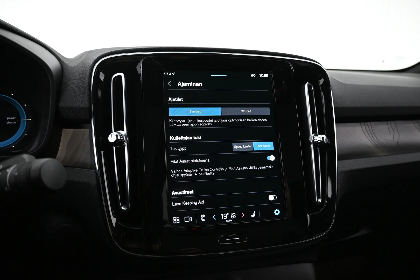 Car Image - 6UKbuzITK4E8LCB9dkqlAw