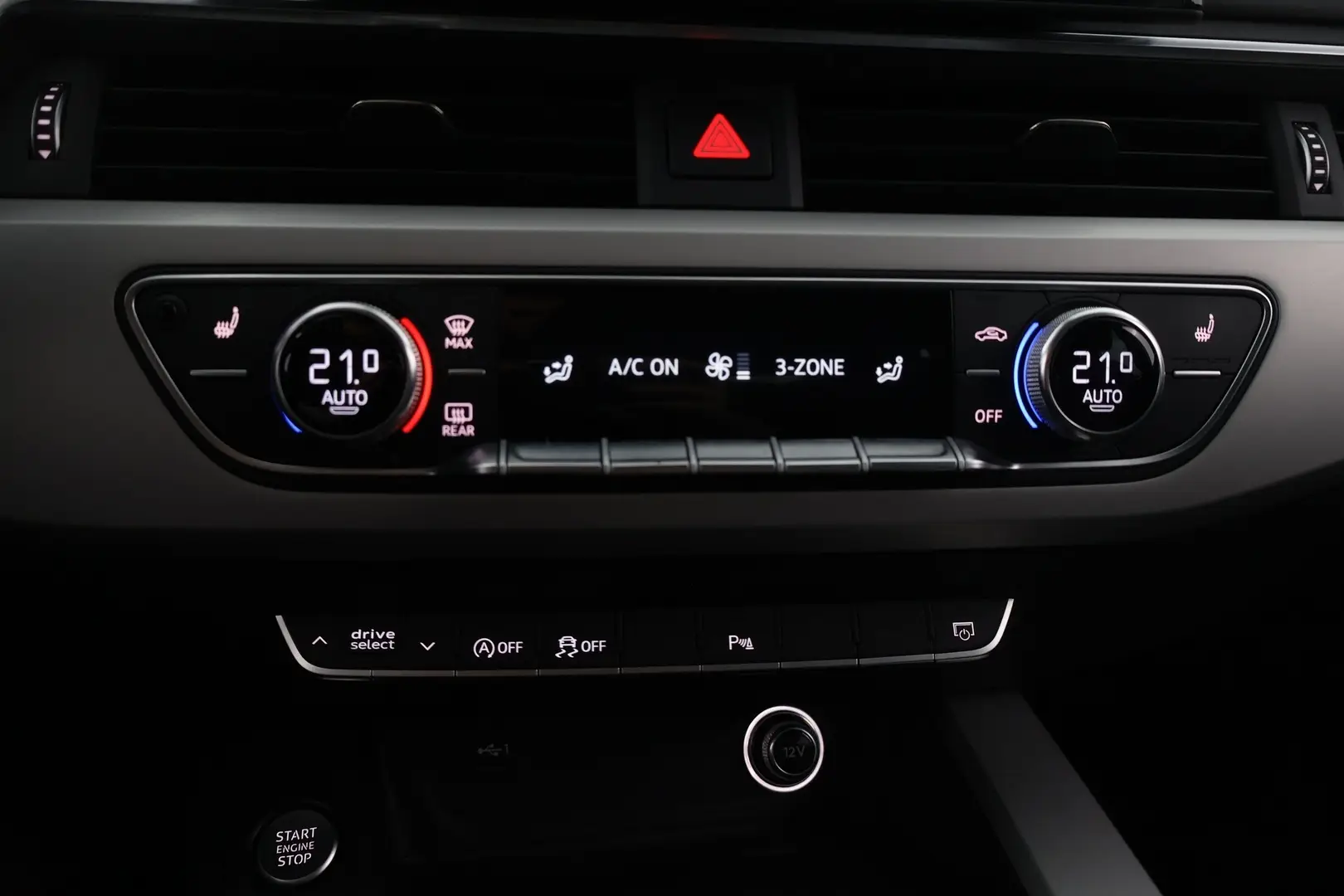 Car Image - 59IUNpT3FCXMvdSlFwkR7u