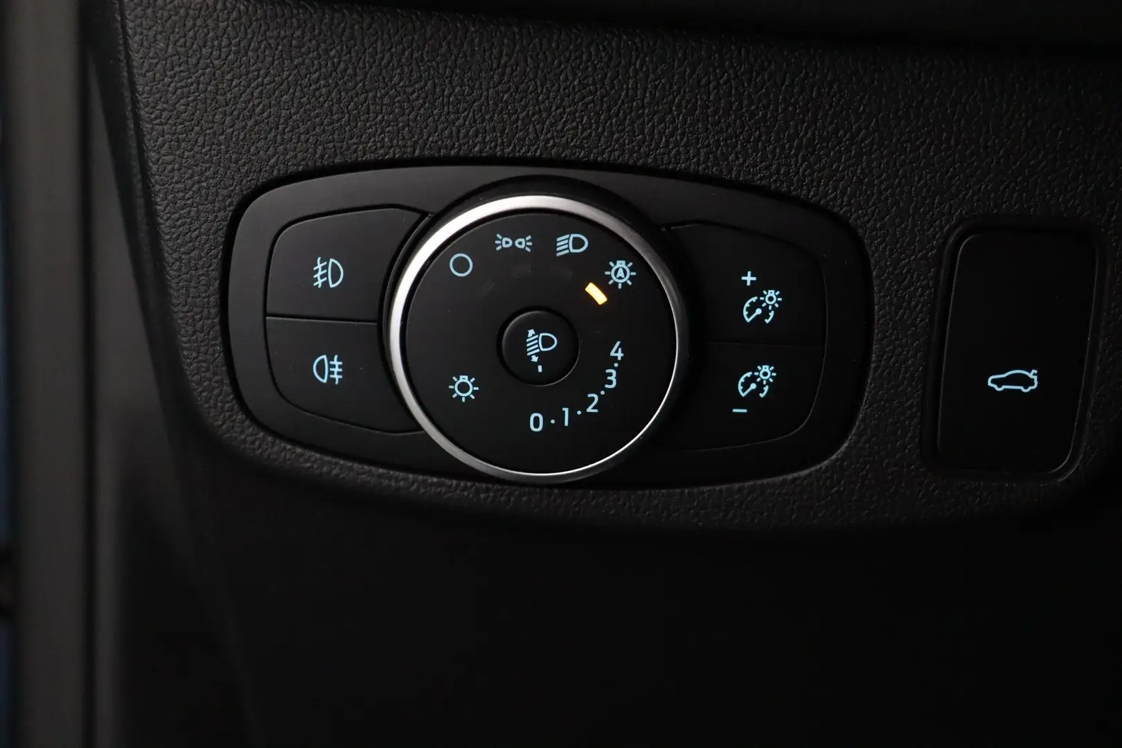 Car Image - 1rFneEU507RiZyPjzE3vQn