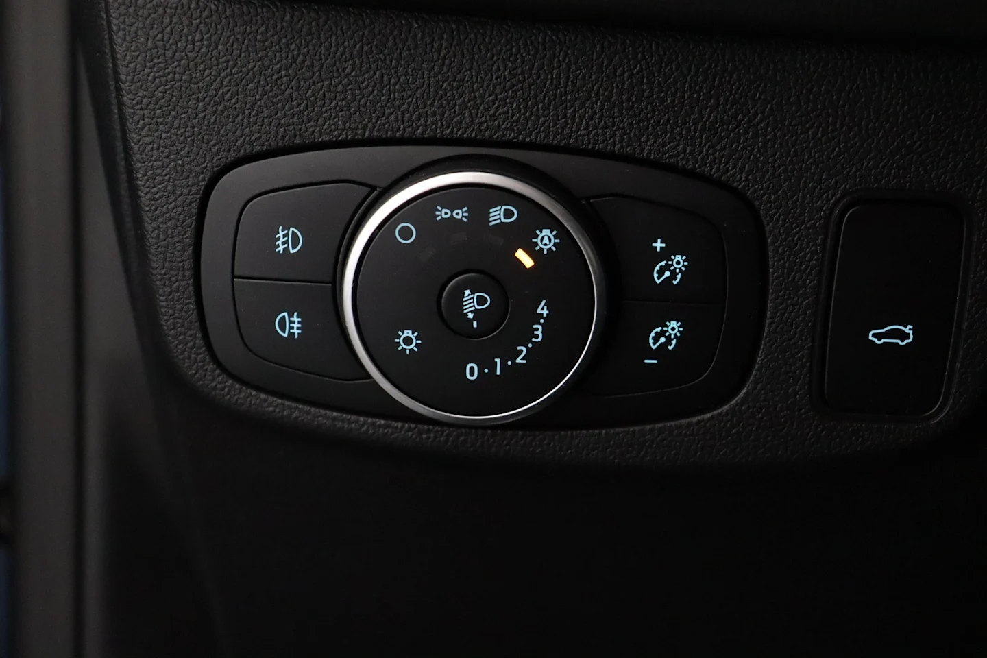 Car Image - 1rFneEU507RiZyPjzE3vQn