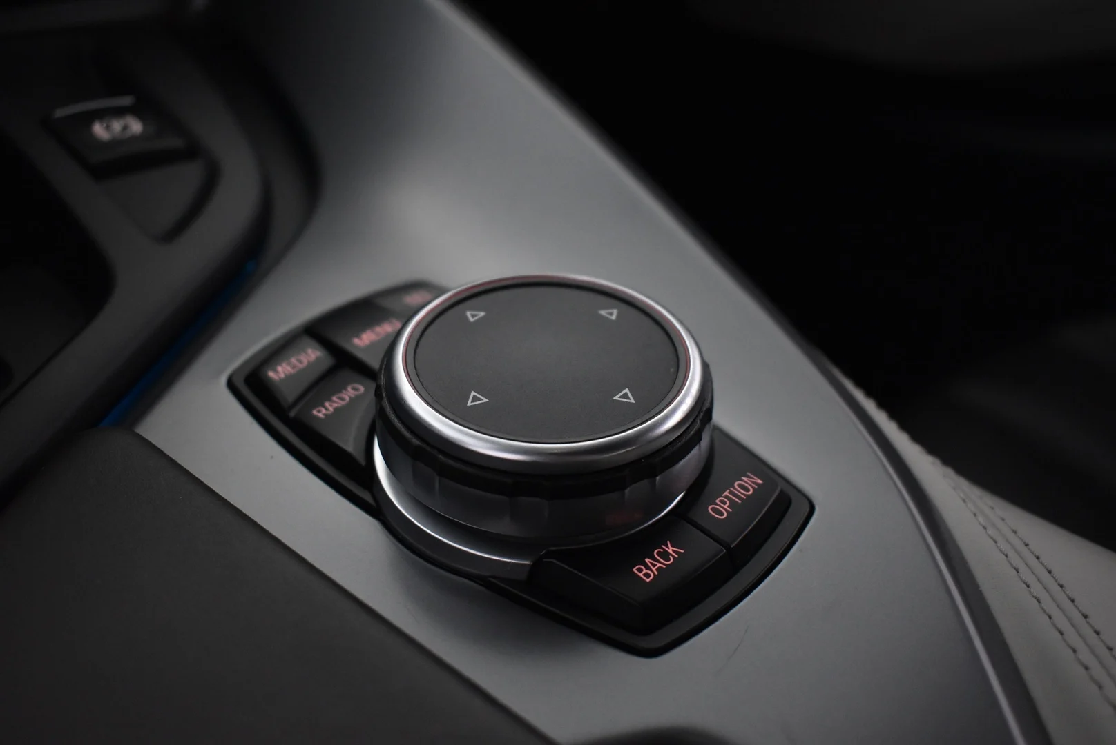 Car Image - 1TeLBy6DsI19GpBxOMqkmX