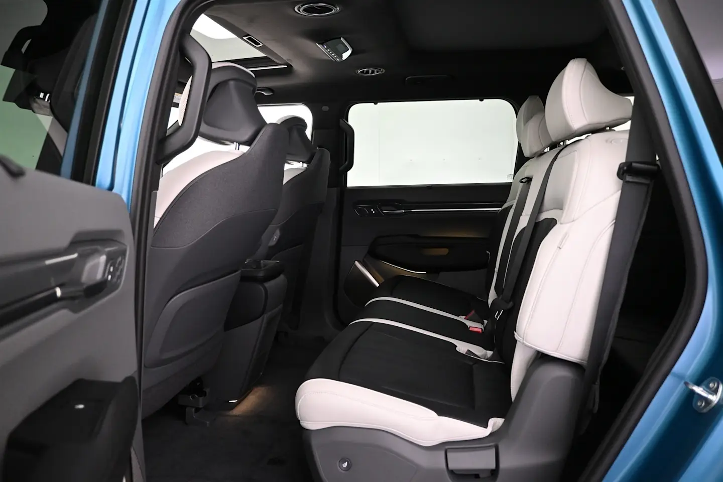 Car Image - 31ZbbmMQNUjQda4Achbdnb