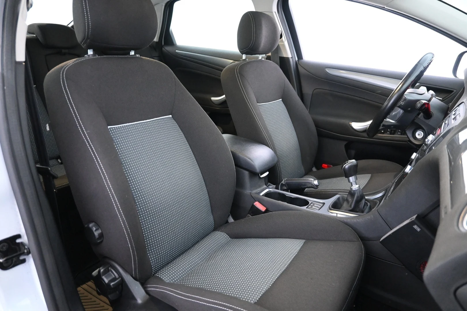 Car Image - 6ZQtSmJPF6k4wZKeIqpF05