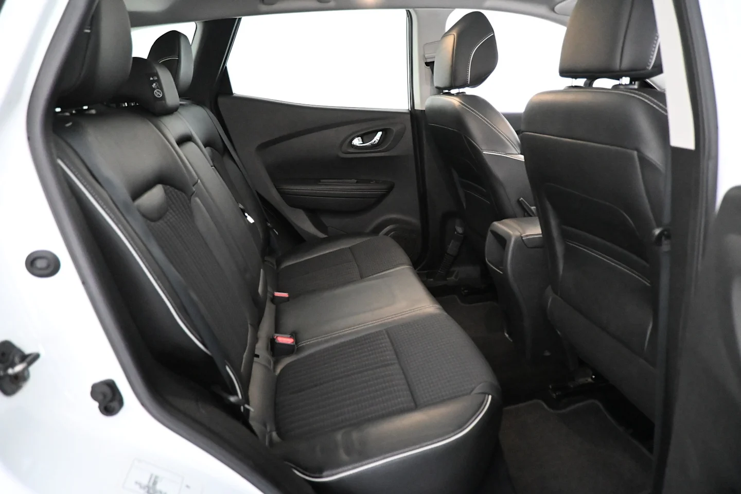 Car Image - 4XqsWYeUMPzzaAD6Cr1piC