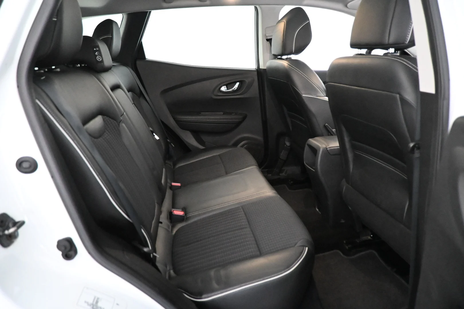 Car Image - 4XqsWYeUMPzzaAD6Cr1piC