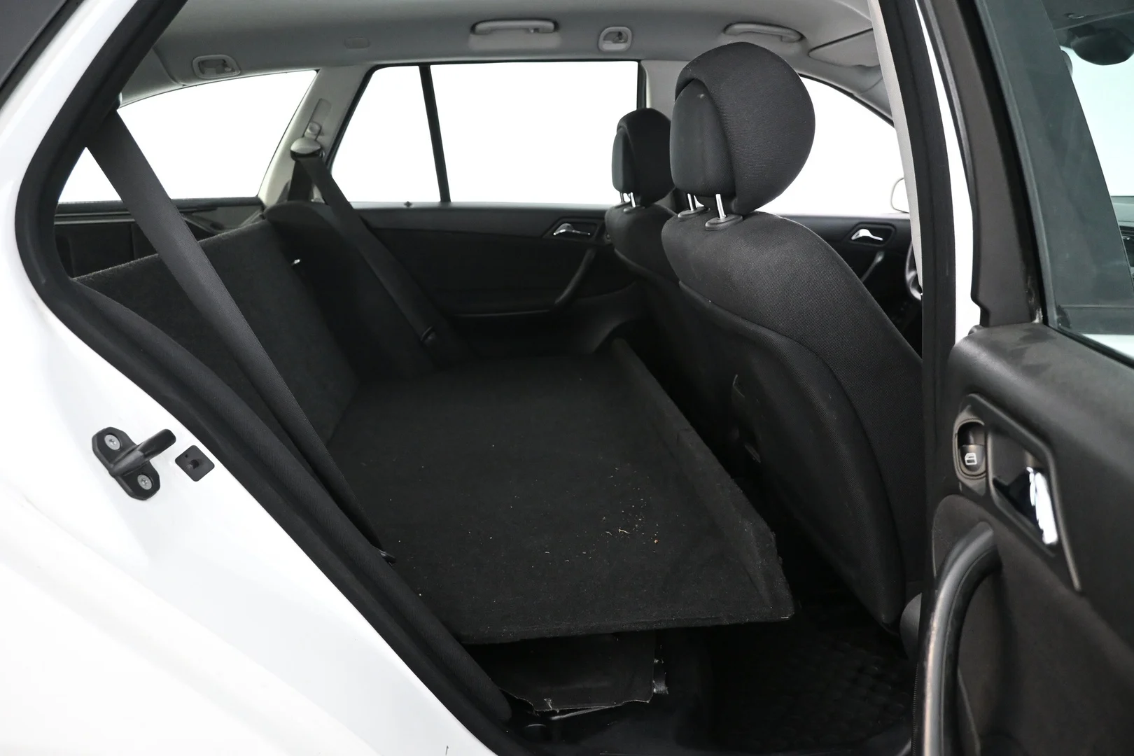 Car Image - 4wtJuql6HZJ0S6UK1ejynU