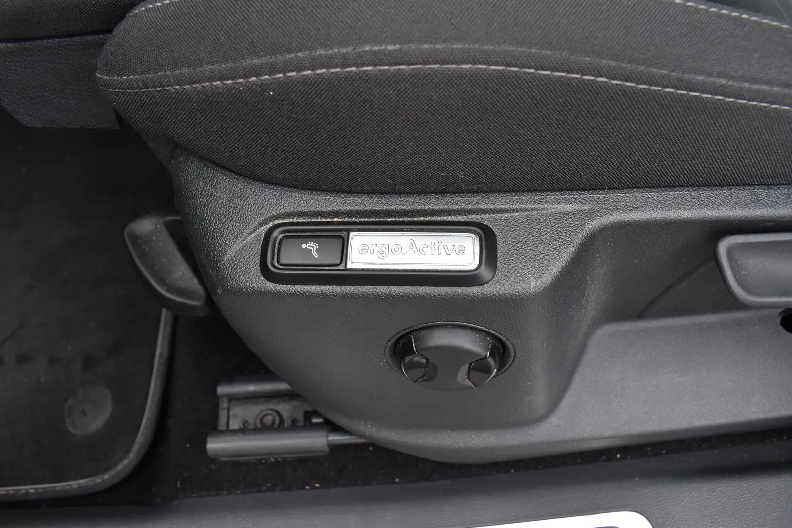 Car Image - 63ZOf69UNZl2ds5WPPQYP2