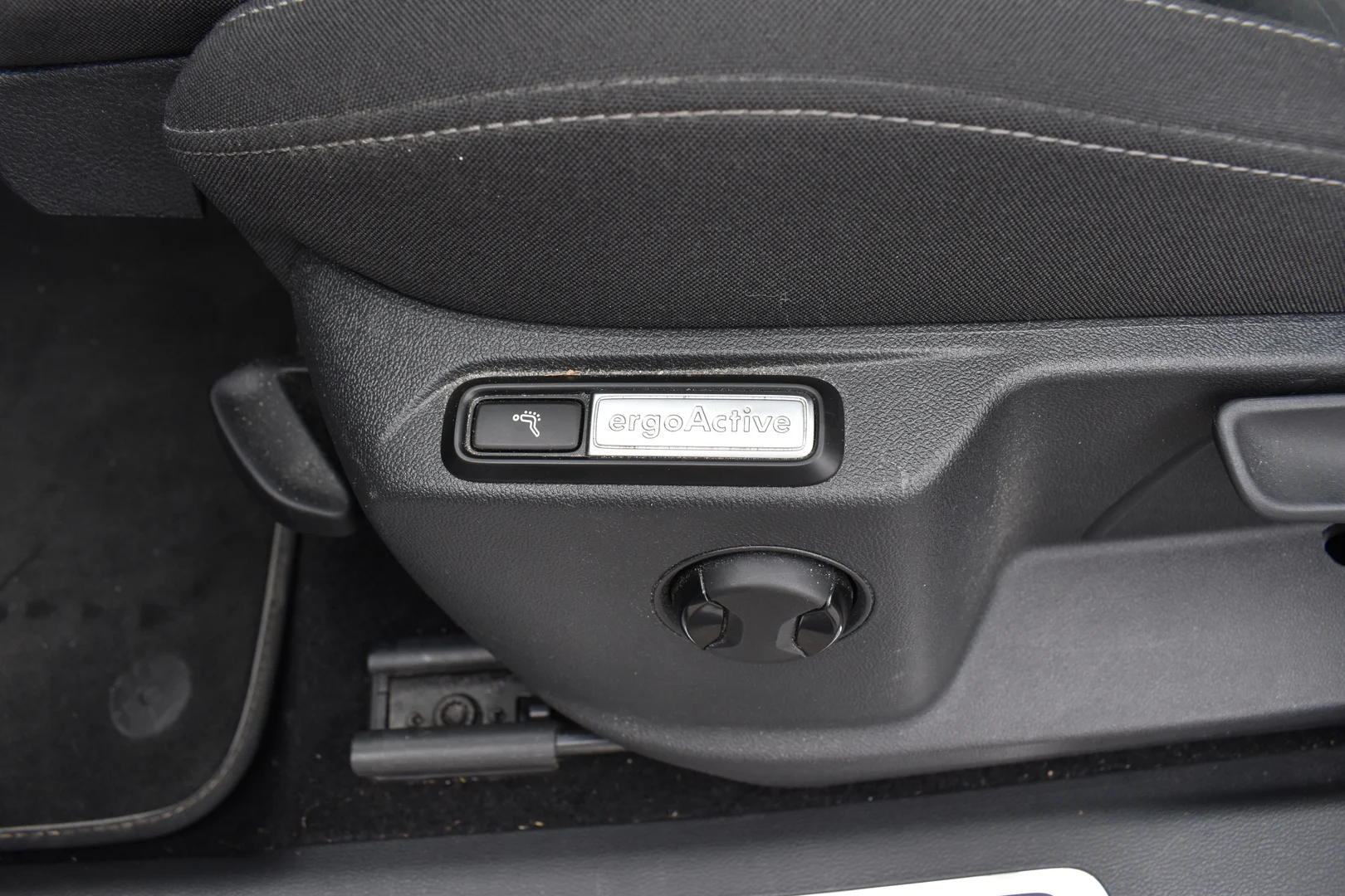 Car Image - 63ZOf69UNZl2ds5WPPQYP2