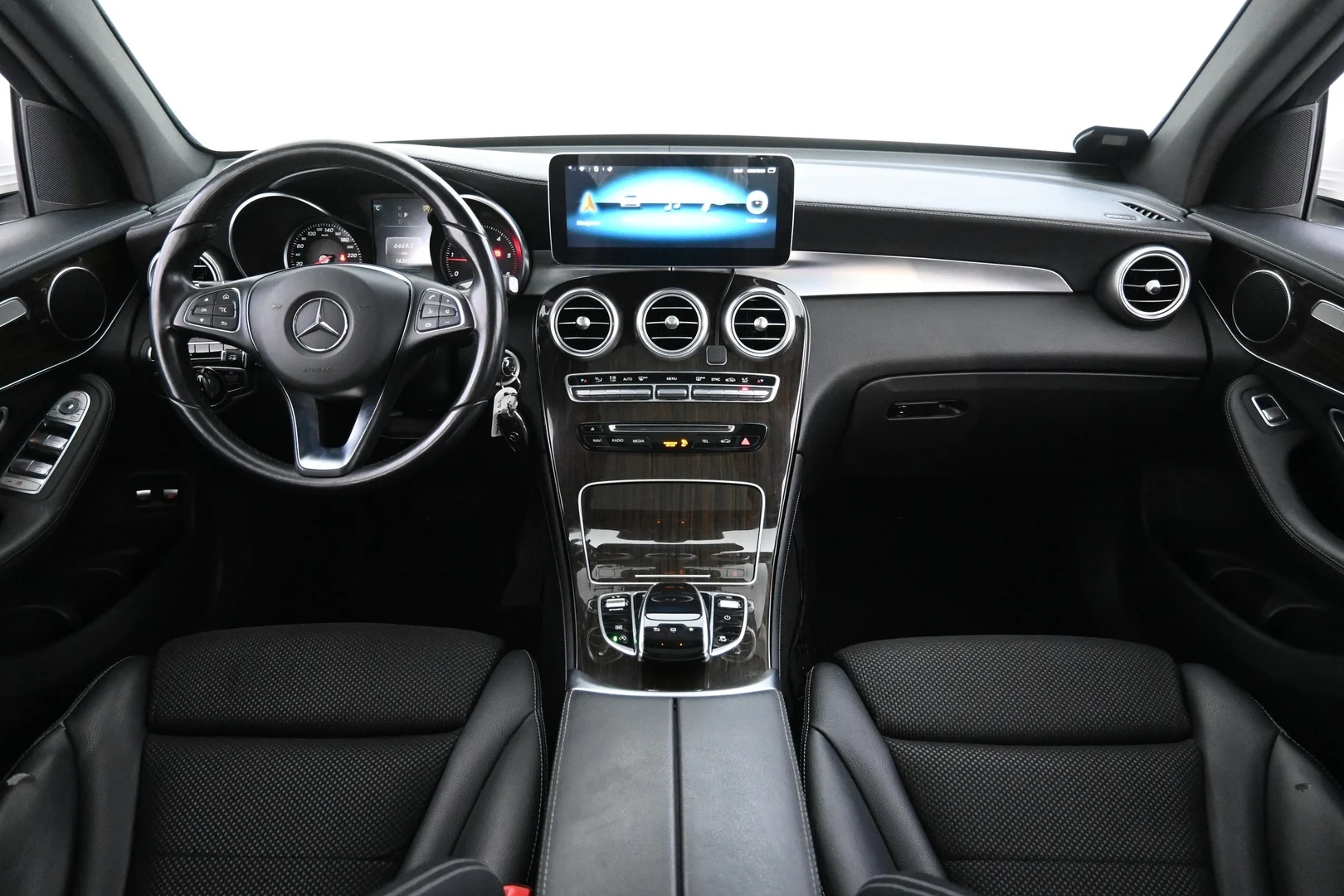 Car Image - 4fajgFulWxBvuvhG3Lclj2