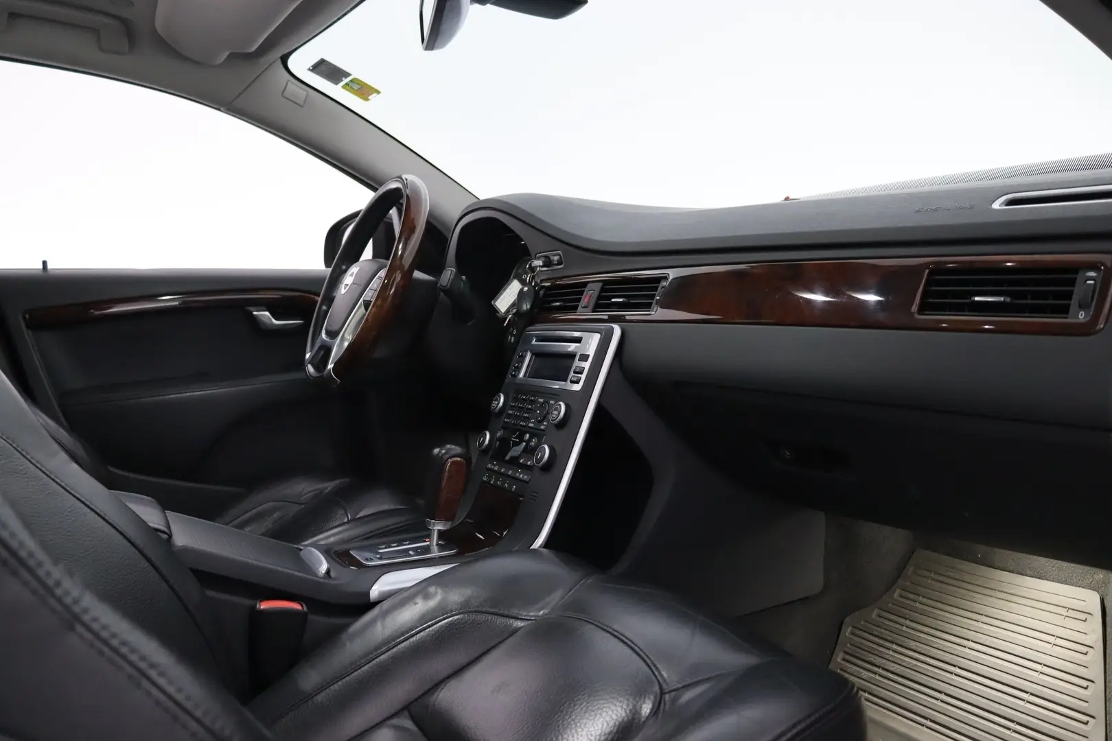 Car Image - 1pq5XcuGrQWbaq6izWeN9c