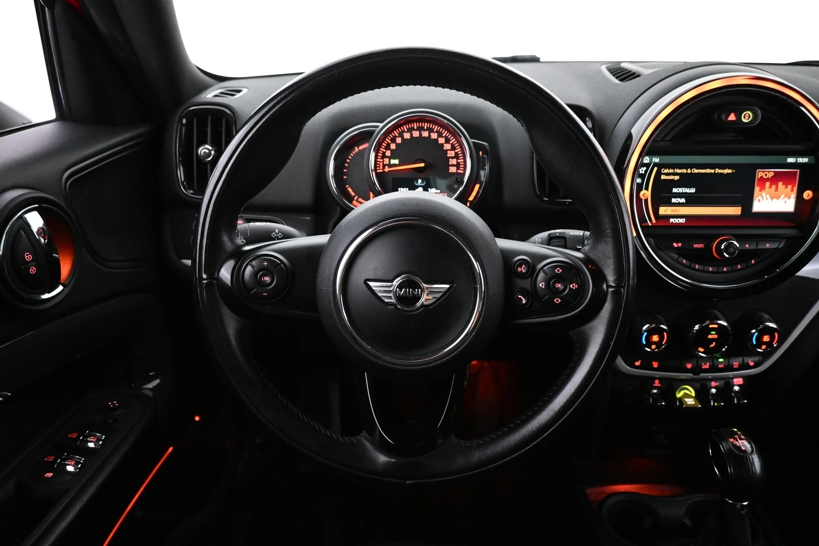Car Image - uTyiNhg1df8muH1er2Bwf