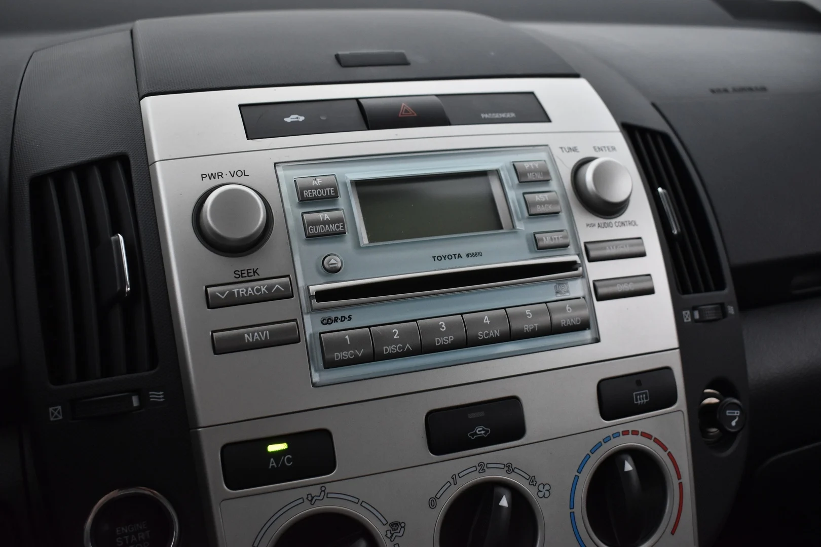 Car Image - 6NNY2N0V1bQ5Jy9XKRCxg8