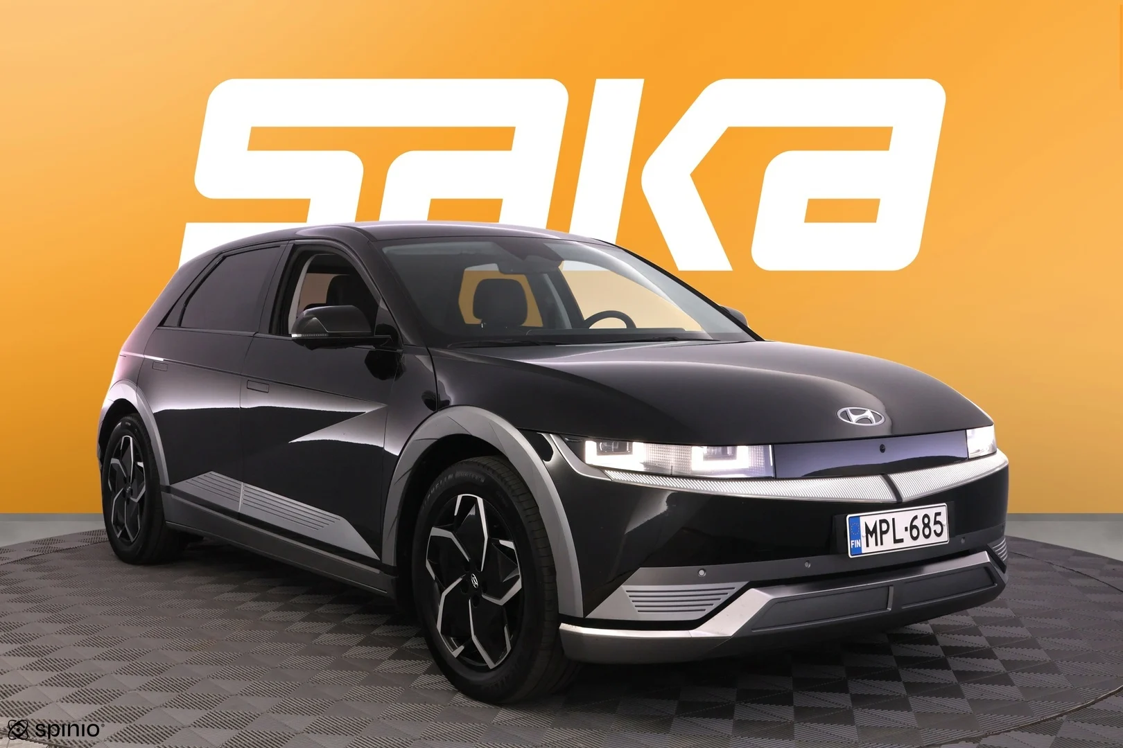 Car Image - 2kVwH8JO3uRpVMMKYSi2x2