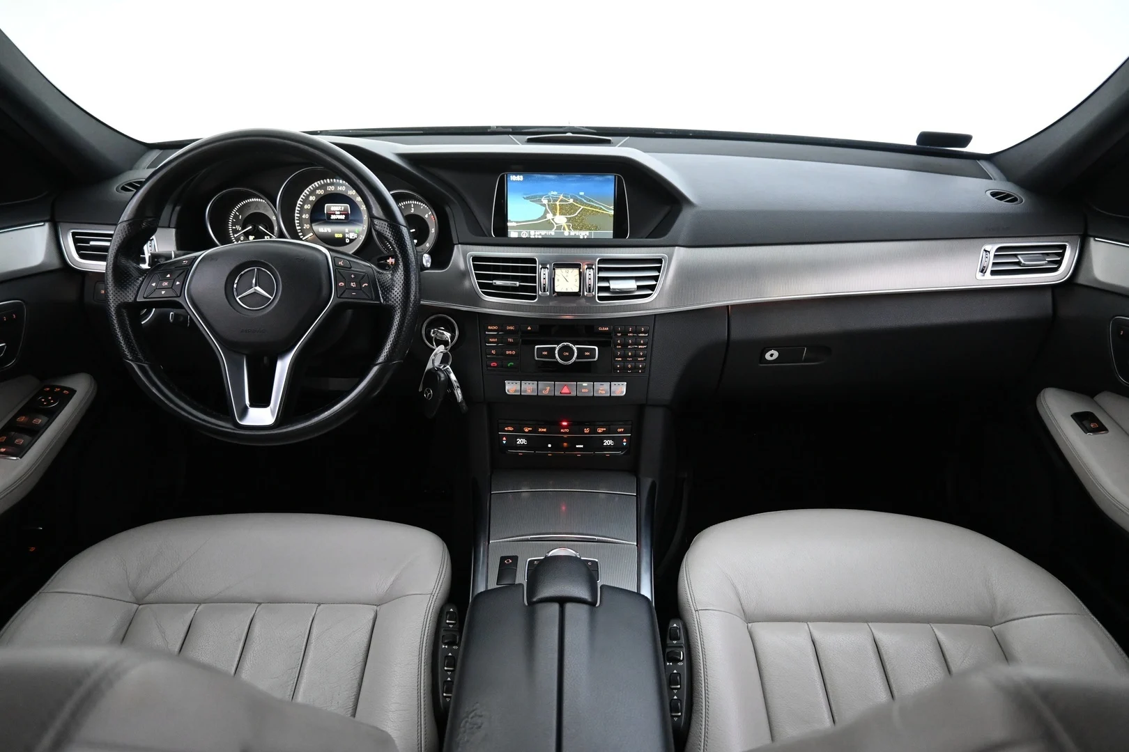 Car Image - 7fiaxOu3z0G1QMSdkim1NO