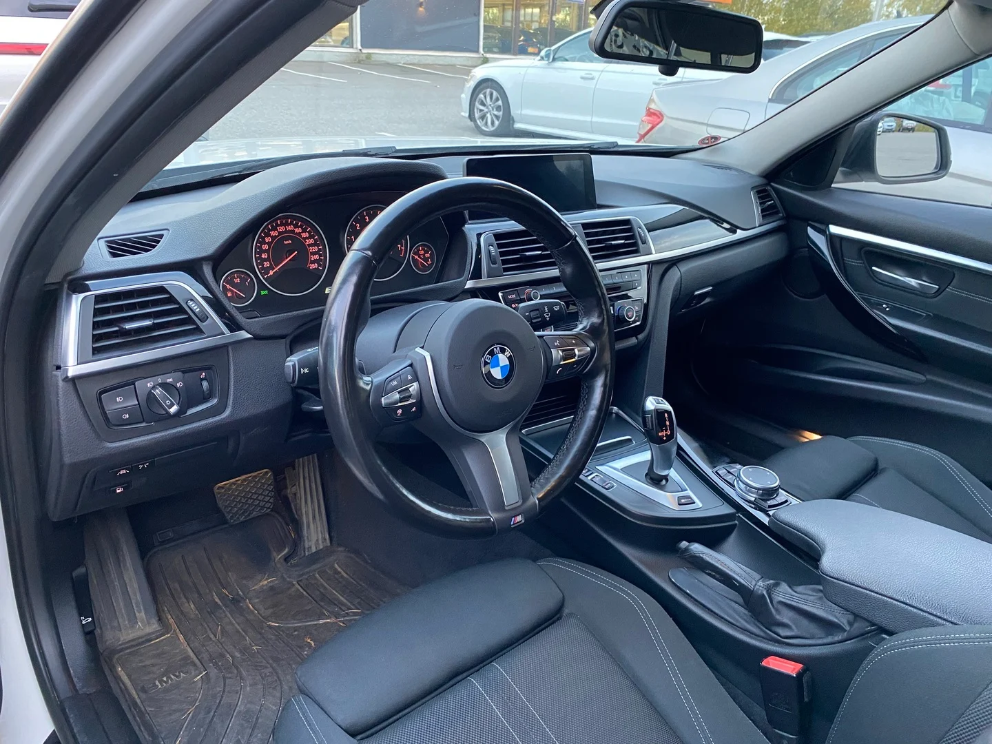 Car Image - 7t7NcjIMaZLFozk6lXUPcs
