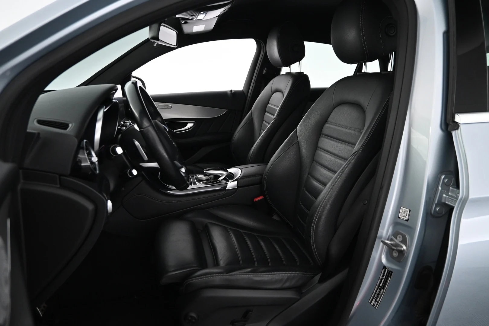 Car Image - 1olMVoCqNQHXVIaGLX0Mjd