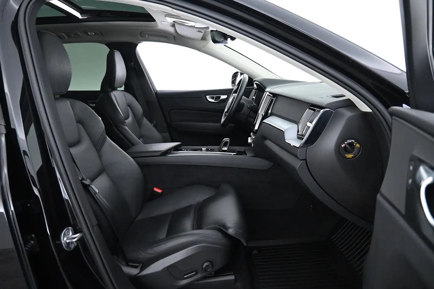 Car Image - 6WPo8wtjN9d2AjtzPdDnZd