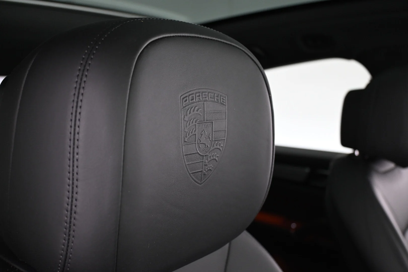 Car Image - 5XDnvxd3eQifdBf1oQurcx