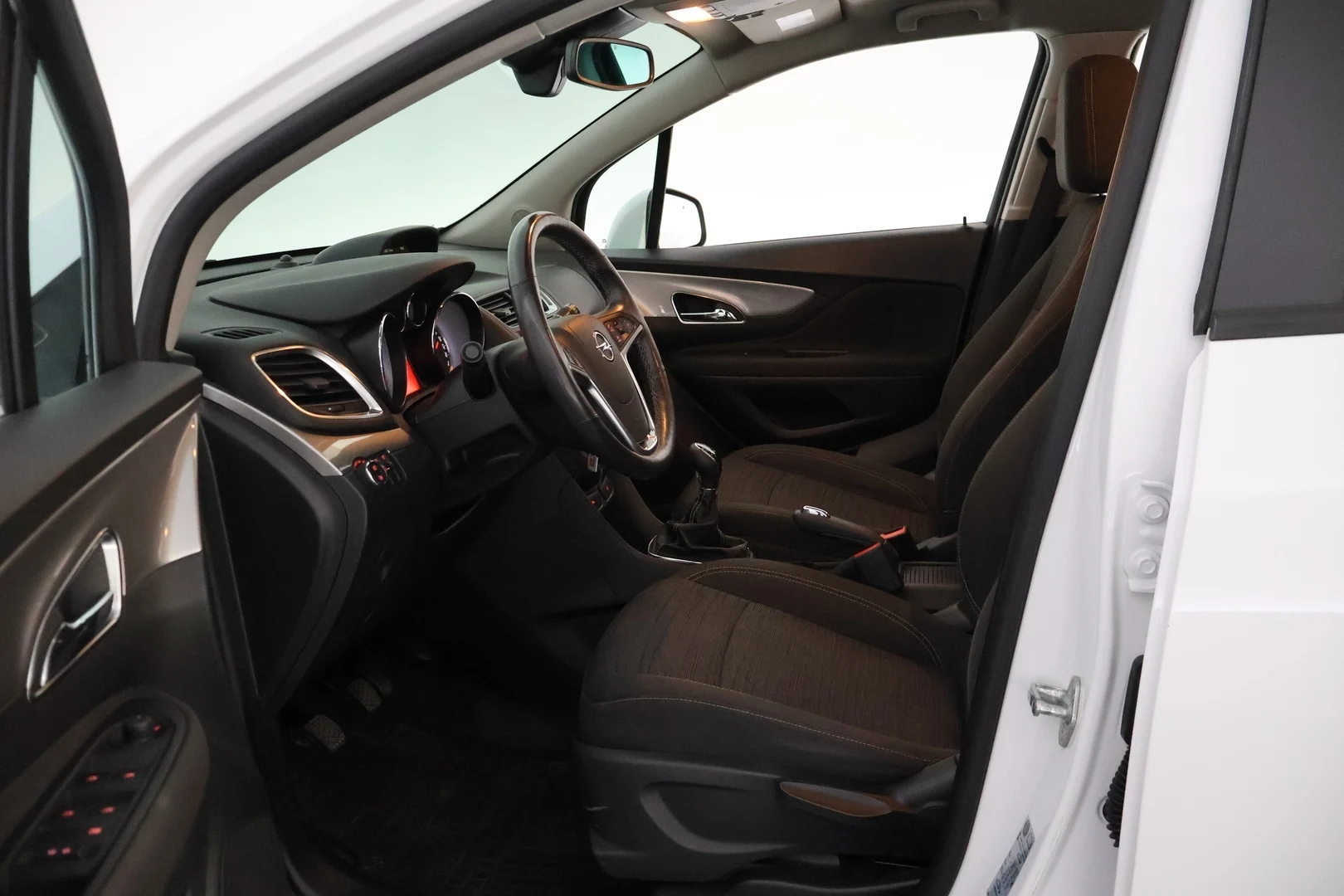 Car Image - 1JNPwBVUdYV5RX6QGjaQNM