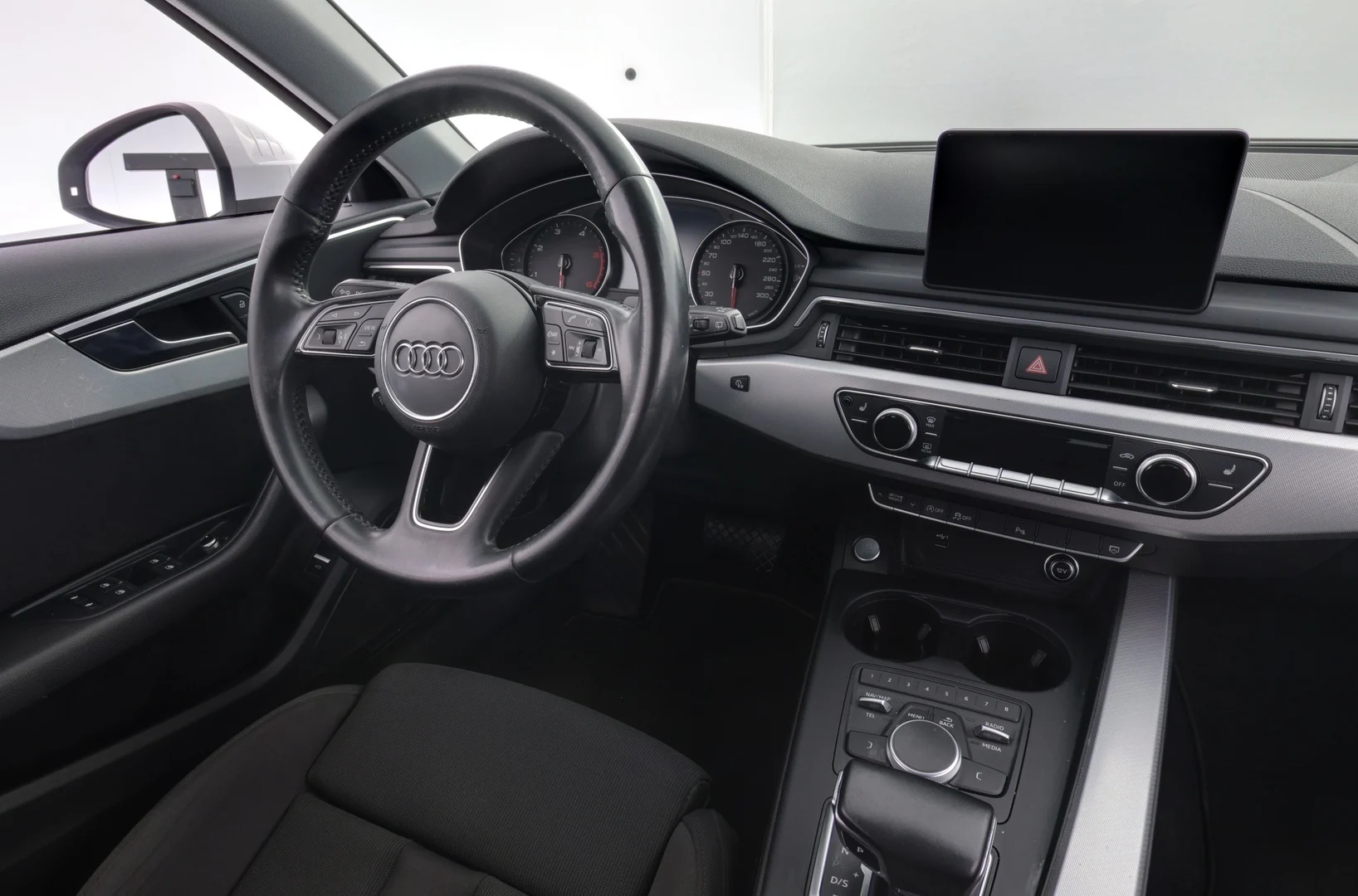 Car Image - 5nsEF1y0KXodX52hhIuDIw