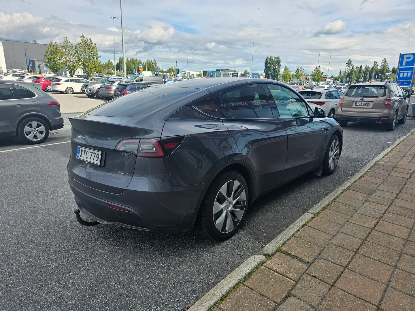 Car Image - 7yXXyI48NkhgXNWWwgLbJQ