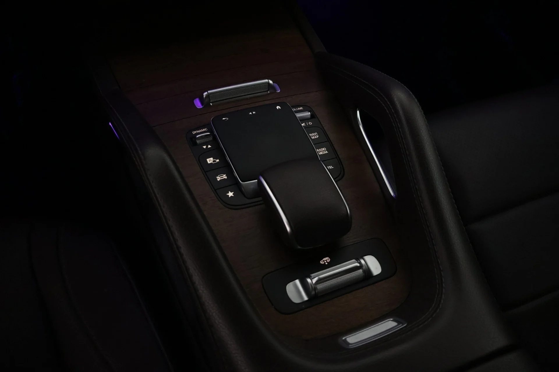 Car Image - 5KUdKS7aE5CxWU5hrGqxzZ