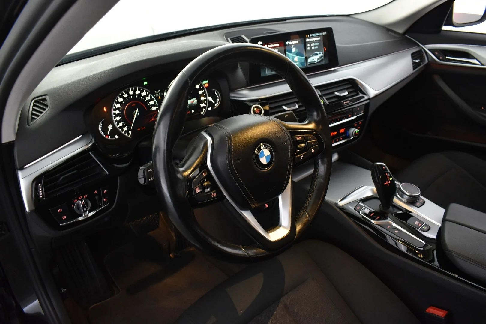 Car Image - 77vaBhMK5gy0RyA2hplSaH