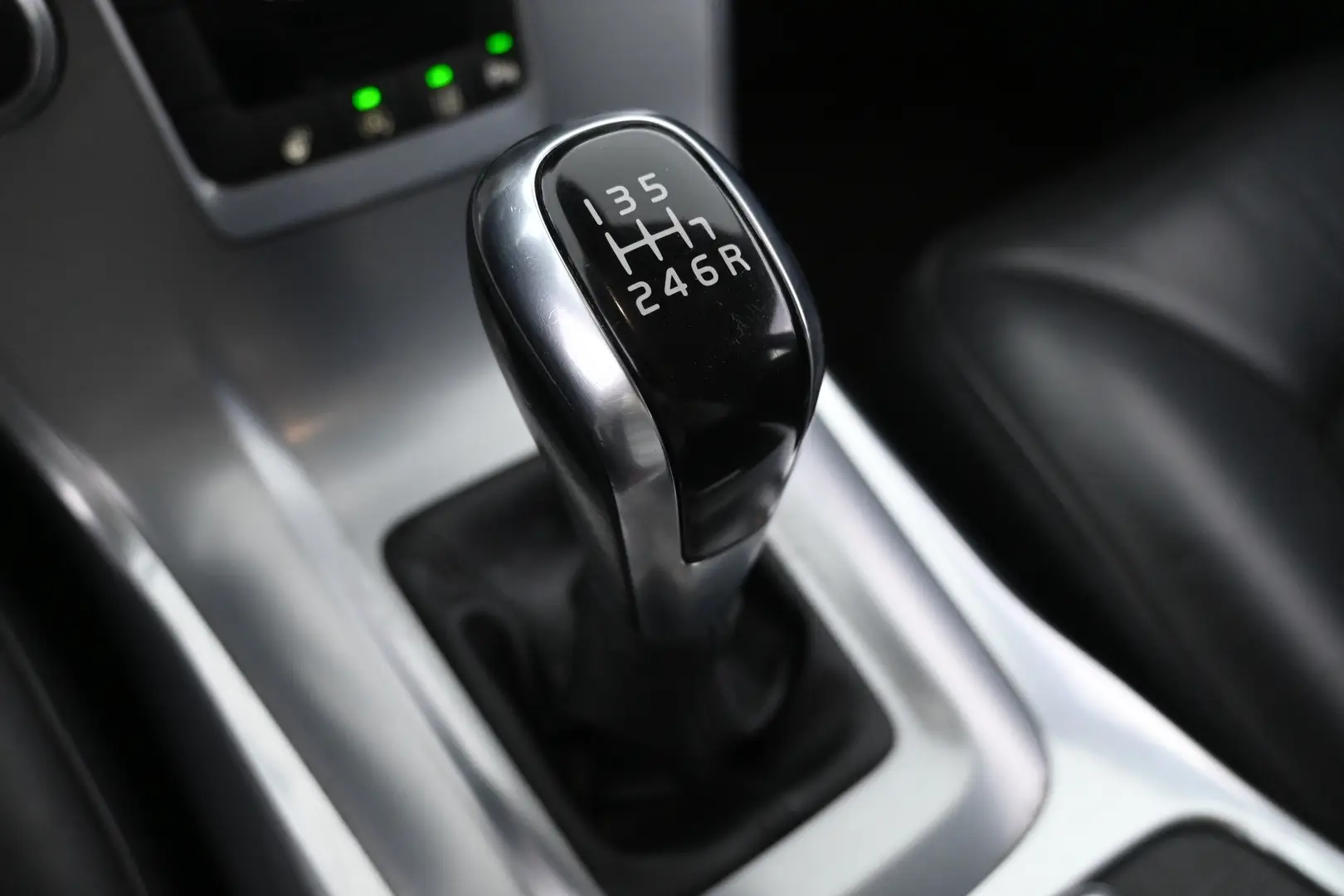 Car Image - 2lHI4omqru2UdJCivRdMUN