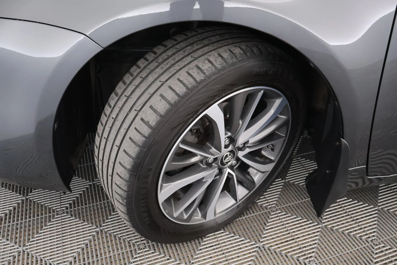 Car Image - 4meAhr5W8m5rNp3b2Sknrs