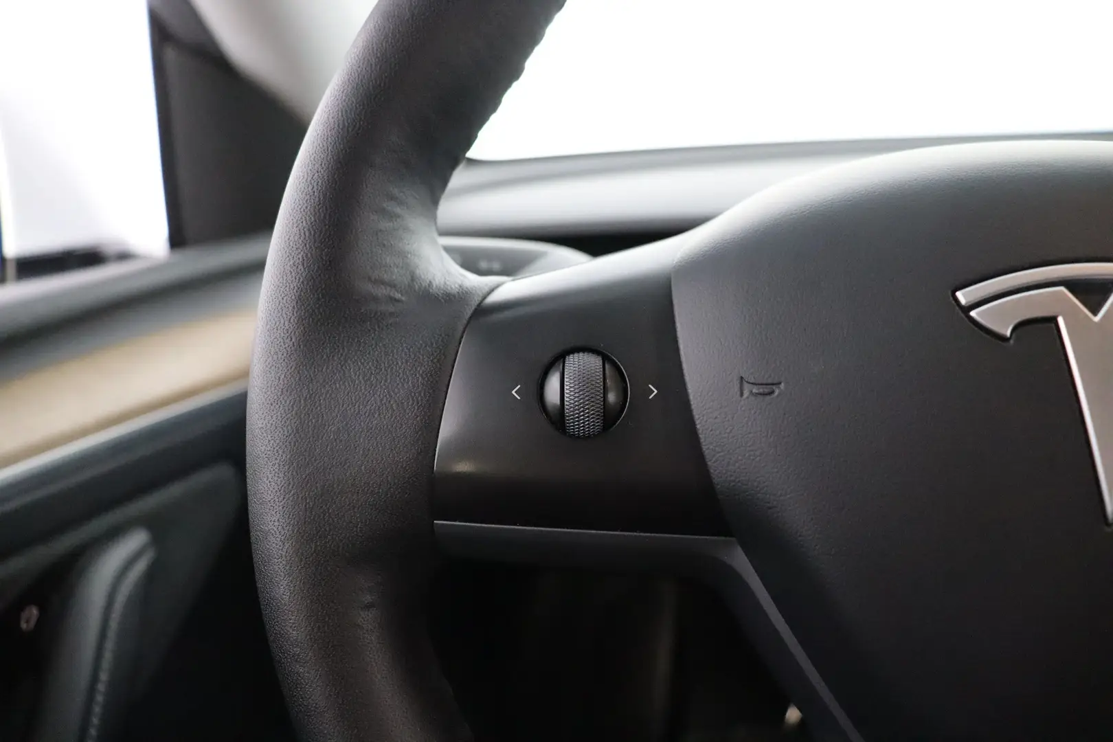 Car Image - 2DE8cU90u7044xw7ZHEvUZ