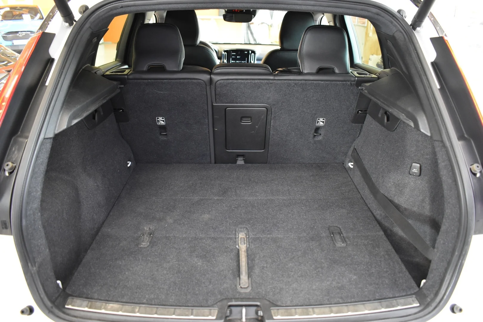 Car Image - 7BH0iLoQAK5zrQWvGs4p8e