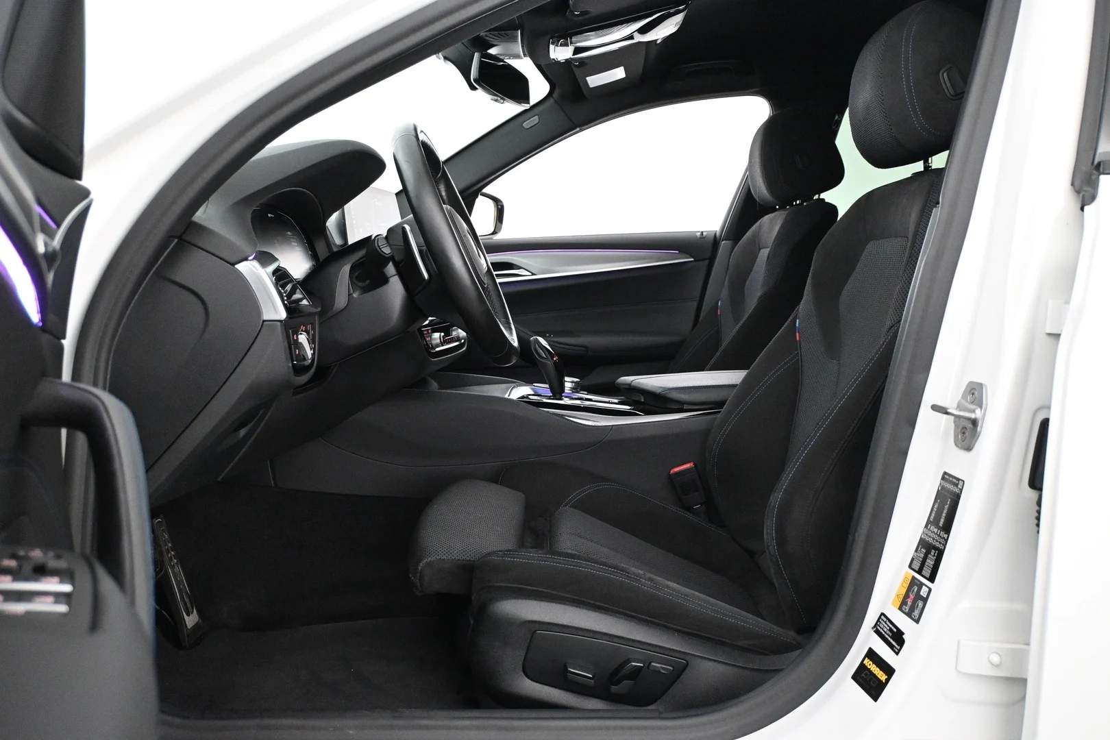 Car Image - w4ZiJsOQSSAexWxGYlANh